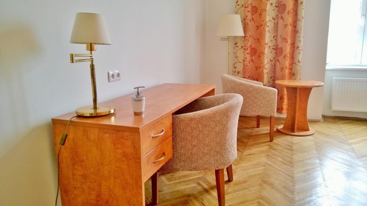 Act Apartments Wina Bagian luar foto