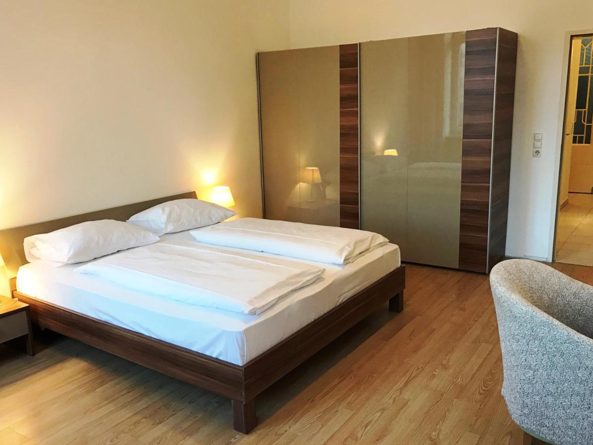 Act Apartments Wina Bagian luar foto