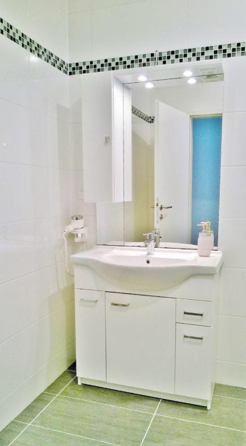 Act Apartments Wina Bagian luar foto